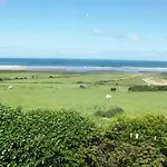 Frühstückspension The Shores 5*