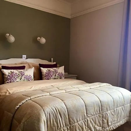 The Shores 3*