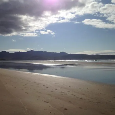 The Shores 3*