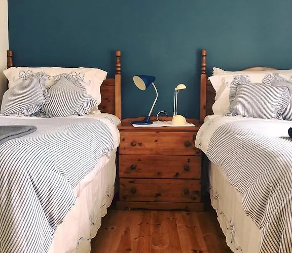 The Shores לינה וארוחת בוקר