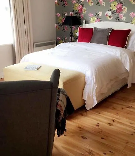 לינה וארוחת בוקר The Shores