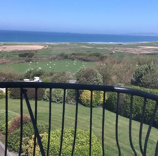 The Shores Отель типа 